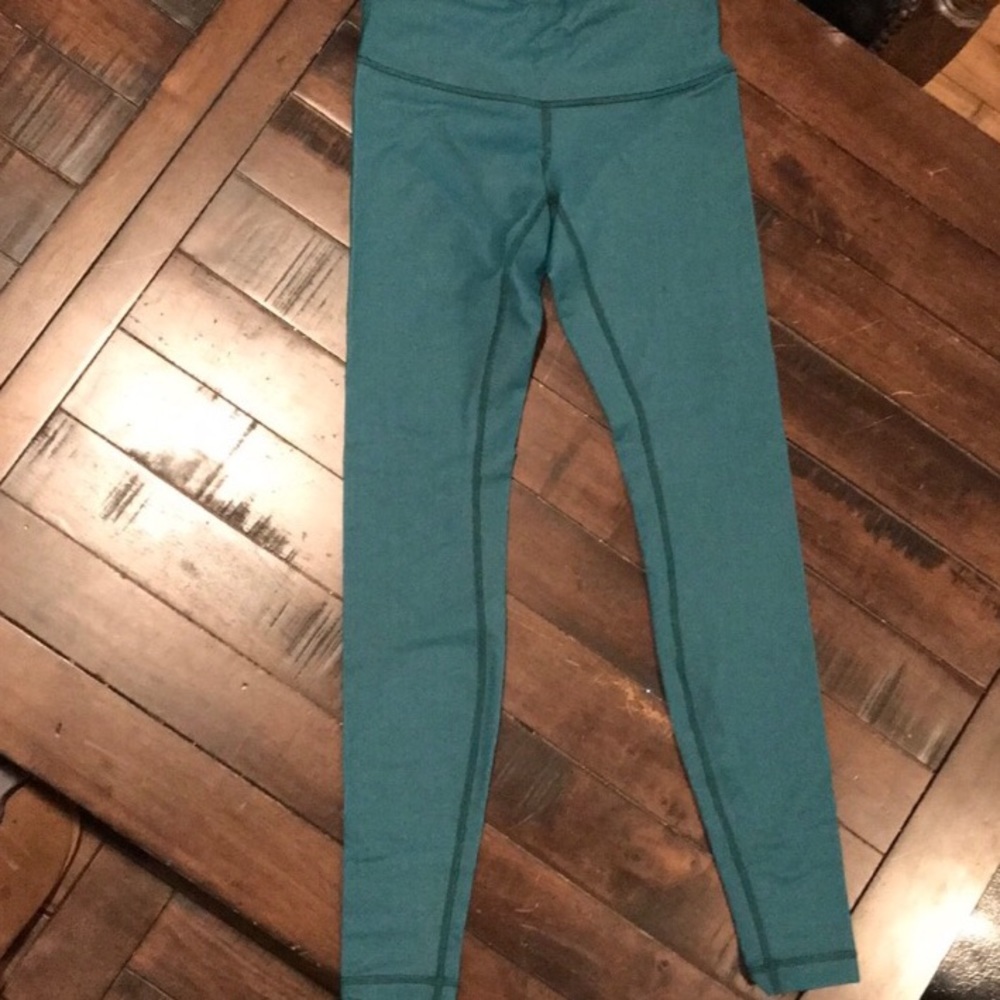 Lululemon Green Wunder Under